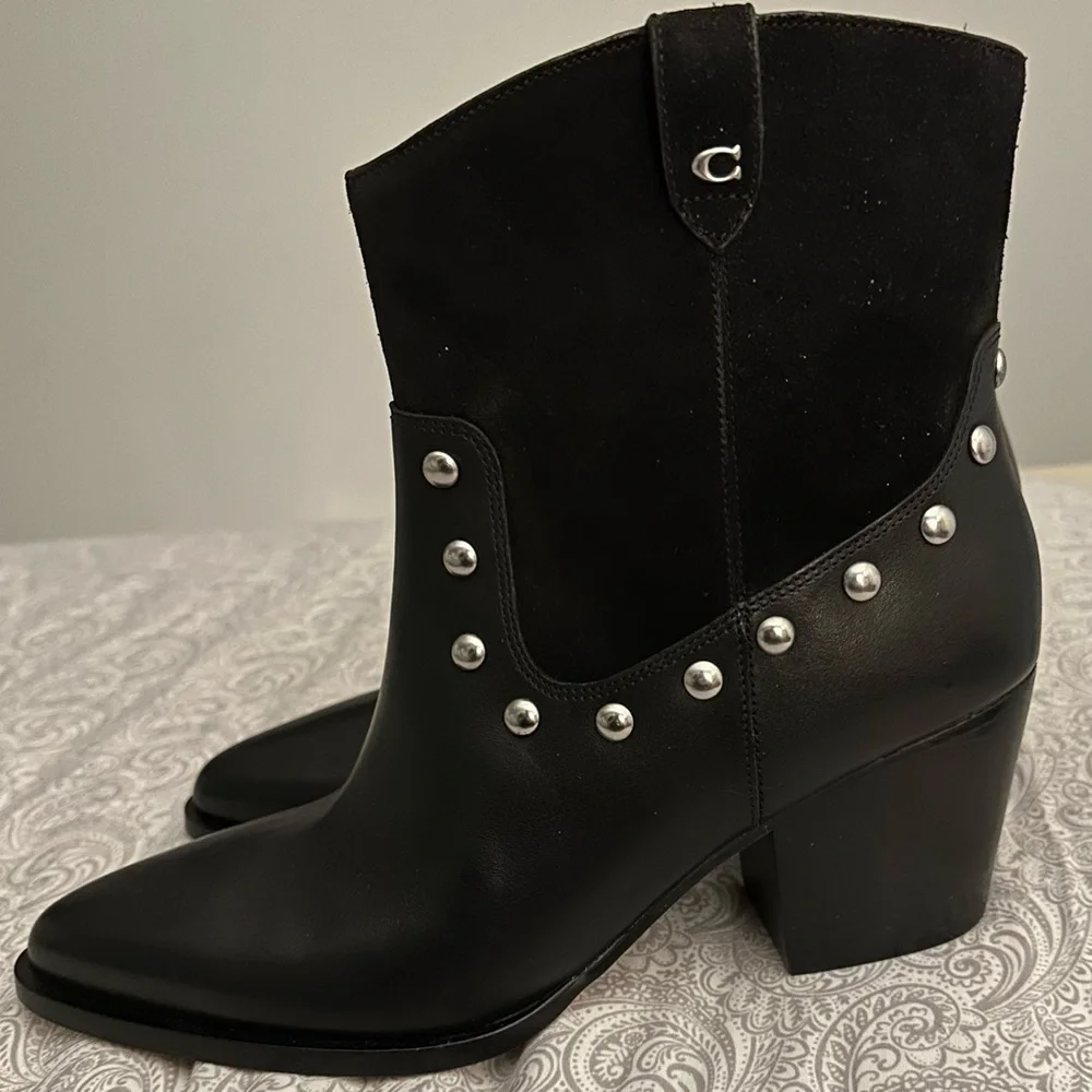 COACH Pauline Leather Suede Bootie Black 9.5 B Womens studded western ankle boot - Picture 3 of 7